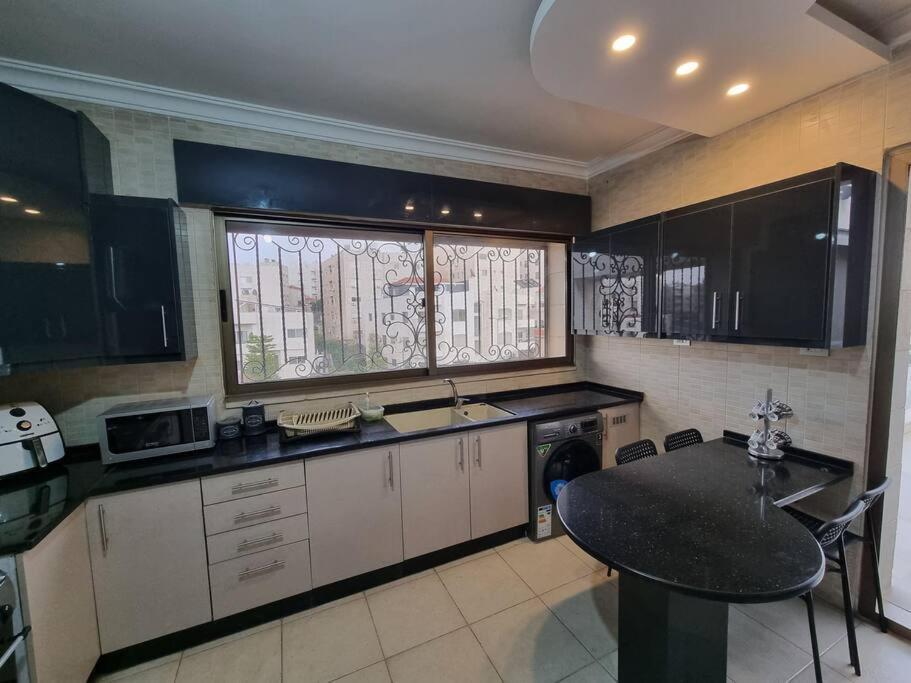 עמאן Deir Ghbar 3 Rooms Apart מראה חיצוני תמונה