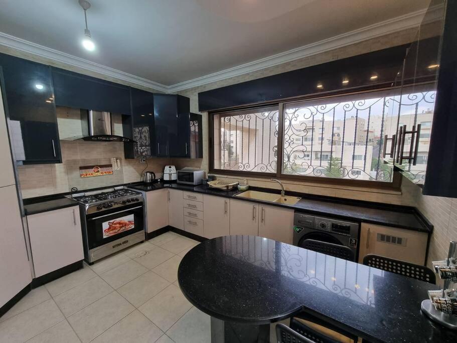עמאן Deir Ghbar 3 Rooms Apart מראה חיצוני תמונה