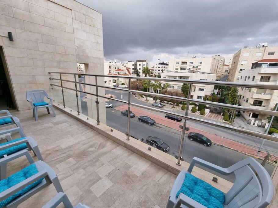 עמאן Deir Ghbar 3 Rooms Apart מראה חיצוני תמונה